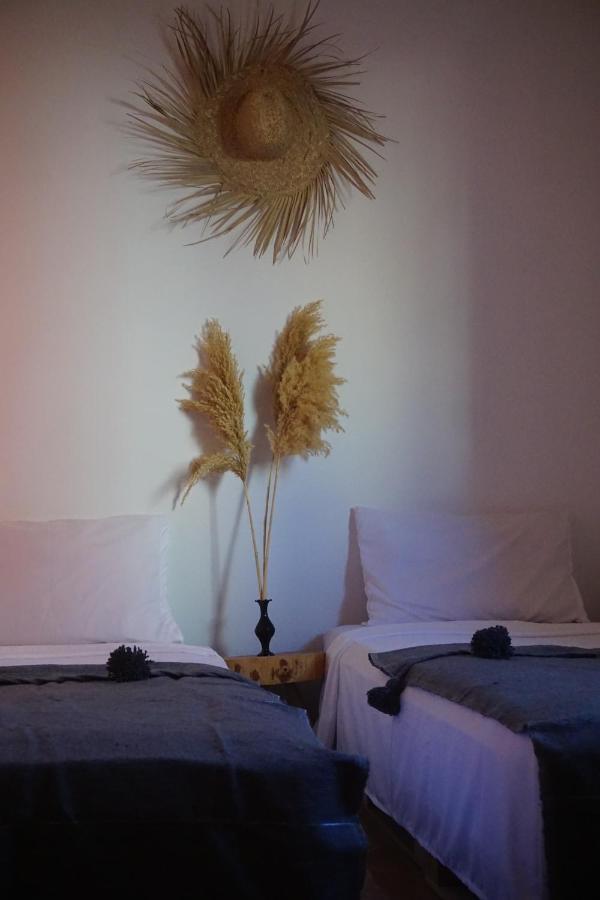 Caban Surf Hostel Tamraght Buitenkant foto